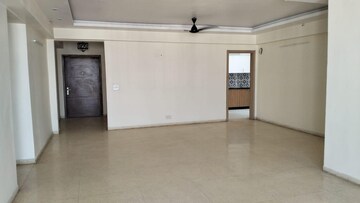 Room in 4 BHK Apartment at DLF New Town Heights I, Sector 90 – for Rent