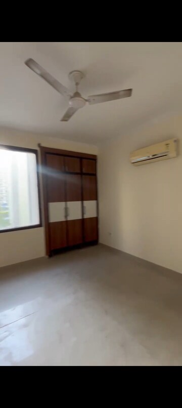 Room in 2 BHK Apartment at Maya Garden City, Lohgarh – for Rent