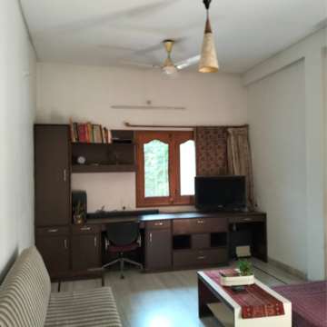 Living Room in 4 BHK Apartment at Scheme 140 – for Rent
