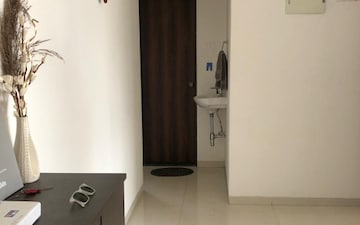 2 BHK Apartment For Sale in Wadhwa TW Gardens, Kandivali East