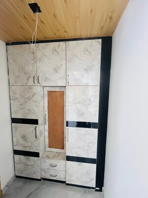 Furnished Amenities in 3 BHK Builder Floor at Gms Road – for Sale