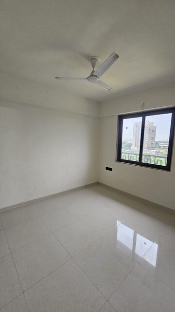Room in 2 BHK Apartment at Shela – for Rent