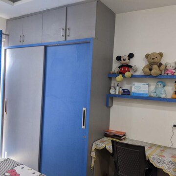 Furnished Amenities in 3 BHK Apartment at Nipania – for Rent