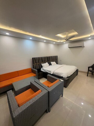 Master Bedroom in 1 BHK Builder Floor at Saket – for Rent