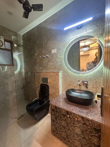 Bathroom in 1 BHK Builder Floor at Saket – for Rent