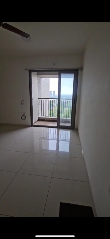 Room in 3 BHK Apartment at Shivalik Sharda Park View 2, Shela – for Rent