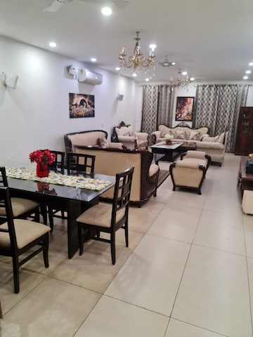 4 BHK Builder Floor For Sale in Sushant Lok I