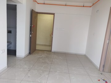 Room in 2 BHK Builder Floor at Aerocity – for Rent