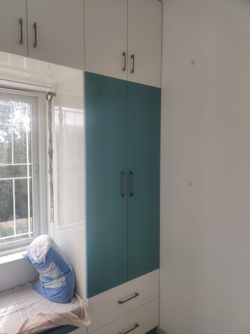 Room in 3 BHK Apartment at Shriram Chirping Woods, Harlur – for Rent