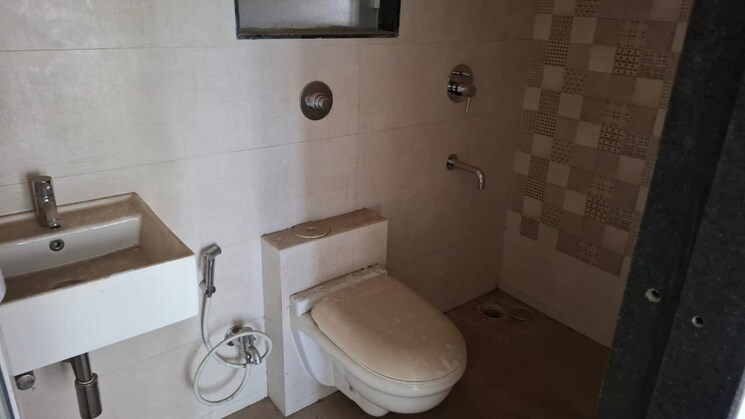 Bathroom, satyadeep-shree-sandesh-heights 2 Bedroom 609 Sq.Ft. Apartment In Vartak Nagar Thane 8814677