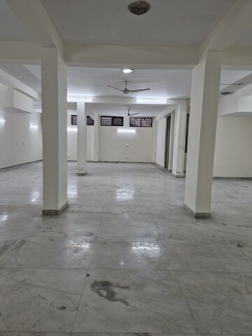 Parking in 3 BHK Builder Floor at Gulmohar Park – for Rent