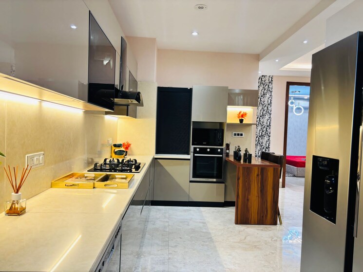 Kitchen, trishla-city 3 Bedroom 1770 Sq.Ft. Apartment In Patiala Road Zirakpur 8942381