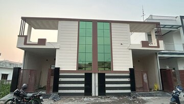 1 BHK Independent House For Sale in Preet Vihar