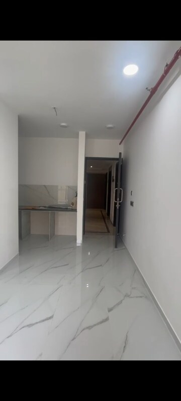 Room in 1 BHK Apartment at Nahar Amaryllis Towers and Plaza, Chandivali – for Rent