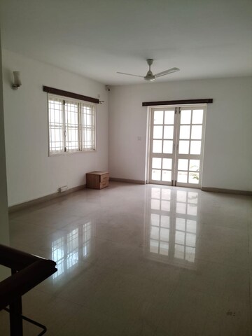 Room in 4 BHK Villa at Parkway Tivoli Apartment, Whitefield – for Rent