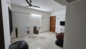 Team Area in 2 BHK Apartment at Goyal Orchid Blues, Shela – for Rent
