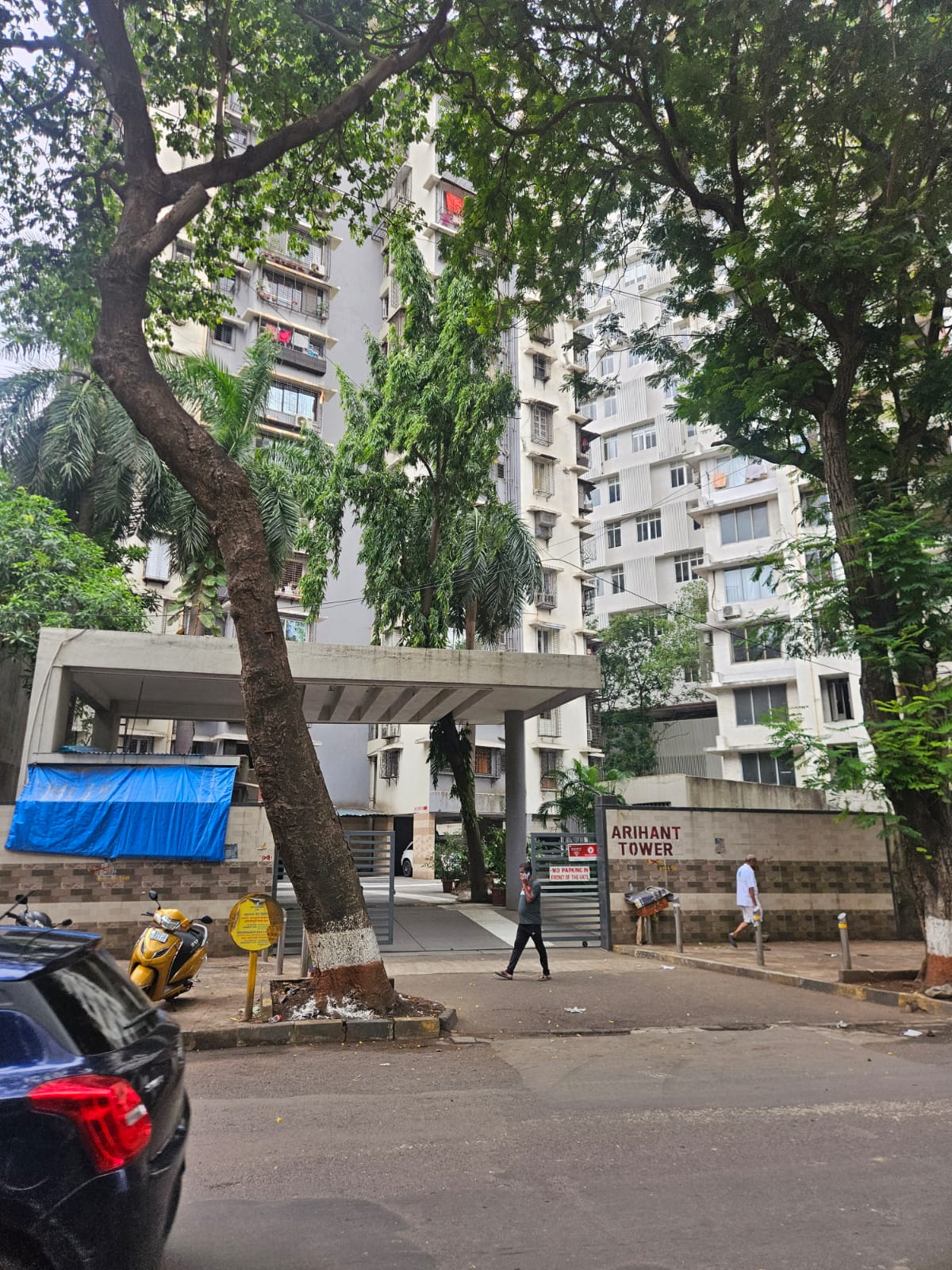 1 BHK + Extra Room Apartment For Sale in Arihant Tower