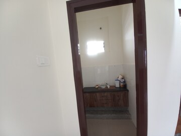 Furnished Amenities in 3 BHK Apartment at Kondapur – for Rent