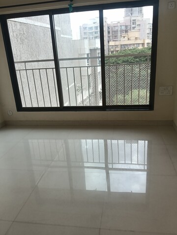 Room in 2 BHK Apartment at Sai Krupa CHS Borivalli West, Borivali West – for Rent