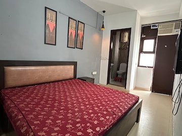 Bedroom in 1 BHK Builder Floor at Saket – for Rent