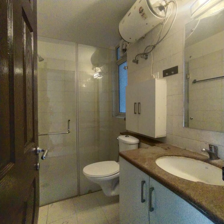 Bathroom, unitech-woodstock-floors 3 Bedroom 1650 Sq.Ft. Builder Floor In Sector 50 Gurgaon 8942603
