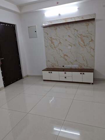 Room in 2 BHK Apartment at Aparna Sarovar Zicon, Nallagandla – for Rent