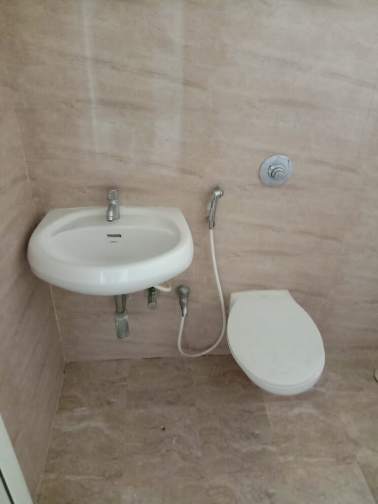 Bathroom, rajendra-dolphin-tower 2 Bedroom 646 Sq.Ft. Apartment In Malad West Mumbai 8942643