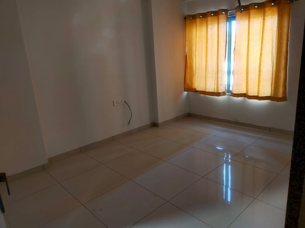 2 BHK + Pooja Room Apartment For Sale in Flora Ixora