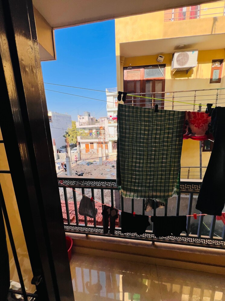 Balcony, saket 1 Bedroom 450 Sq.Ft. Builder Floor In Saket Delhi 8942744