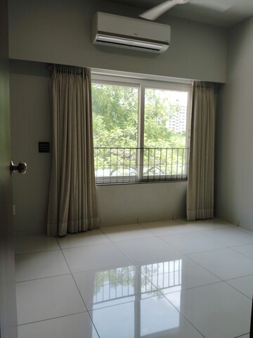 Room in 3 BHK Apartment at Vishwanath Sarathya, Shela – for Sale