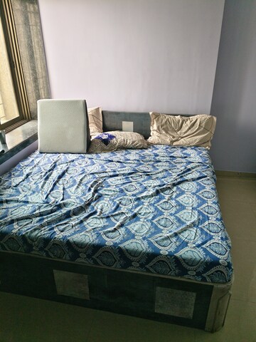 Bedroom in 1.5 BHK Apartment at Dosti Vihar, Samata Nagar – for Rent