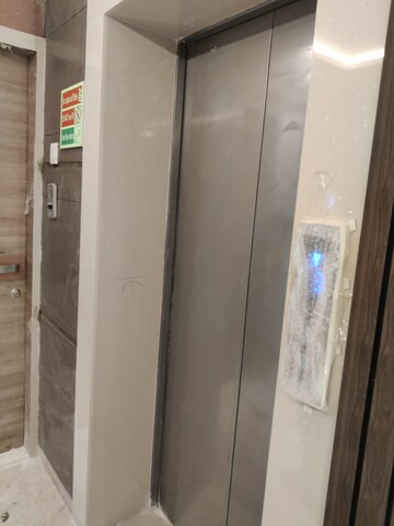 Lift in 1 BHK Apartment at Harmony CHS Powai, Powai – for Rent