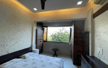 2 BHK Apartment For Rent in Oceanic Apartments, Breach Candy