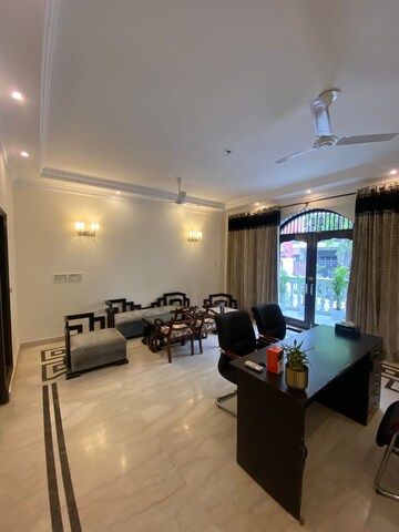 Living Room in 3 BHK Apartment at Unitech Uniworld Gardens, Sector 47 – for Rent