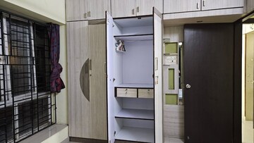 Room in 2 BHK Apartment at Shreshta Garden Phase  I & II, Rajarhat – for Rent