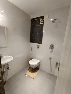1 BHK Apartment For Sale in Bandra Kurla Complex