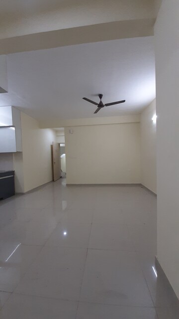2 BHK Apartment For Rent in Pyramid Elite, Sector 86
