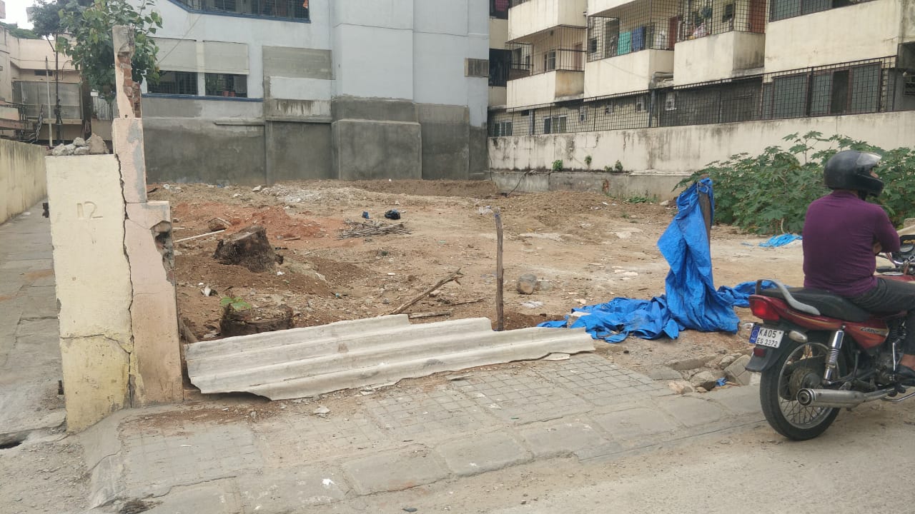 Plot For Sale in Mission Road