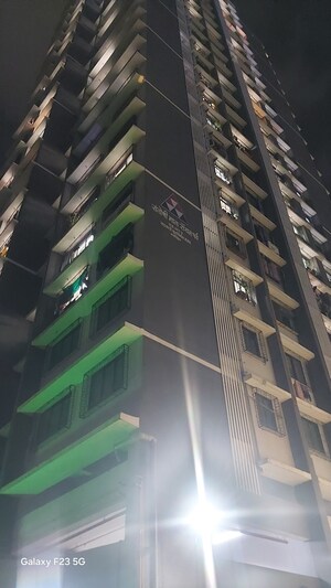 1 BHK Apartment For Rent in Malad East