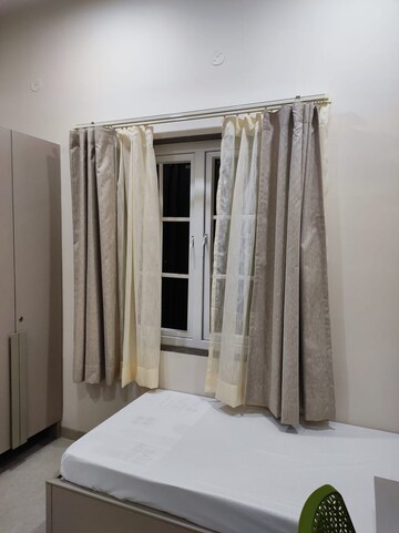 Room in  Pg at Vatika – for Rent