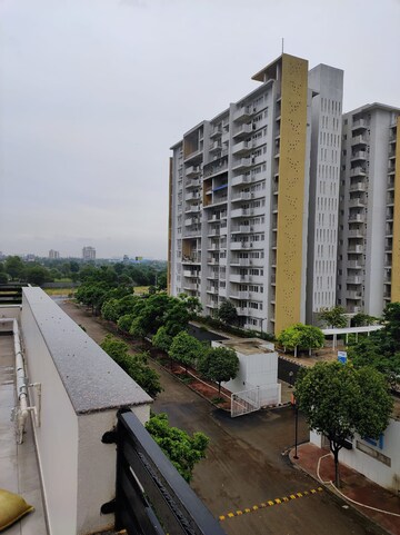  Pg – Nearby View at Vatika - for Rent