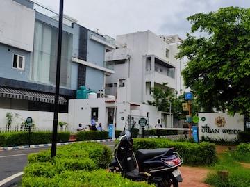  Pg – Nearby View at Vatika - for Rent