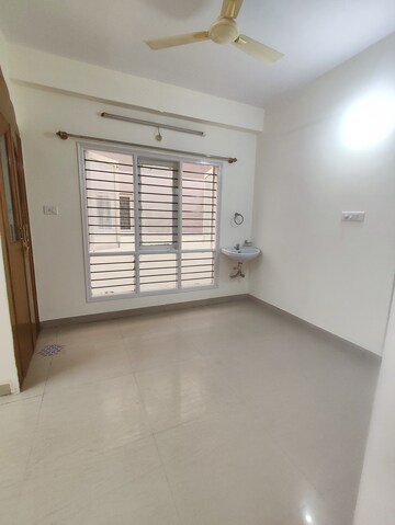 Room in 2 BHK Builder Floor at Btm Layout – for Rent