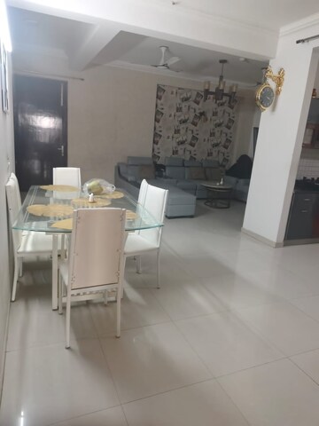 Living Room in 4 BHK Apartment at Supertech Cape Town, Sector 74 – for Rent