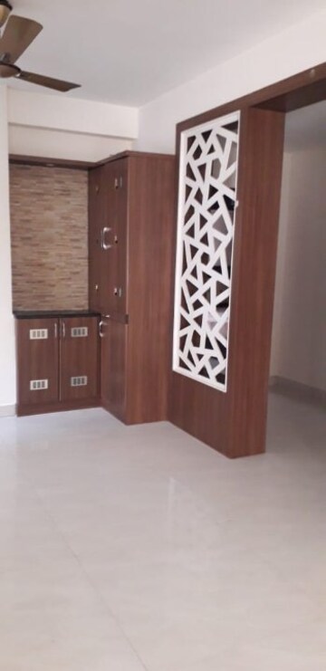 Room in 2 BHK Apartment at Uppilipalayam – for Rent