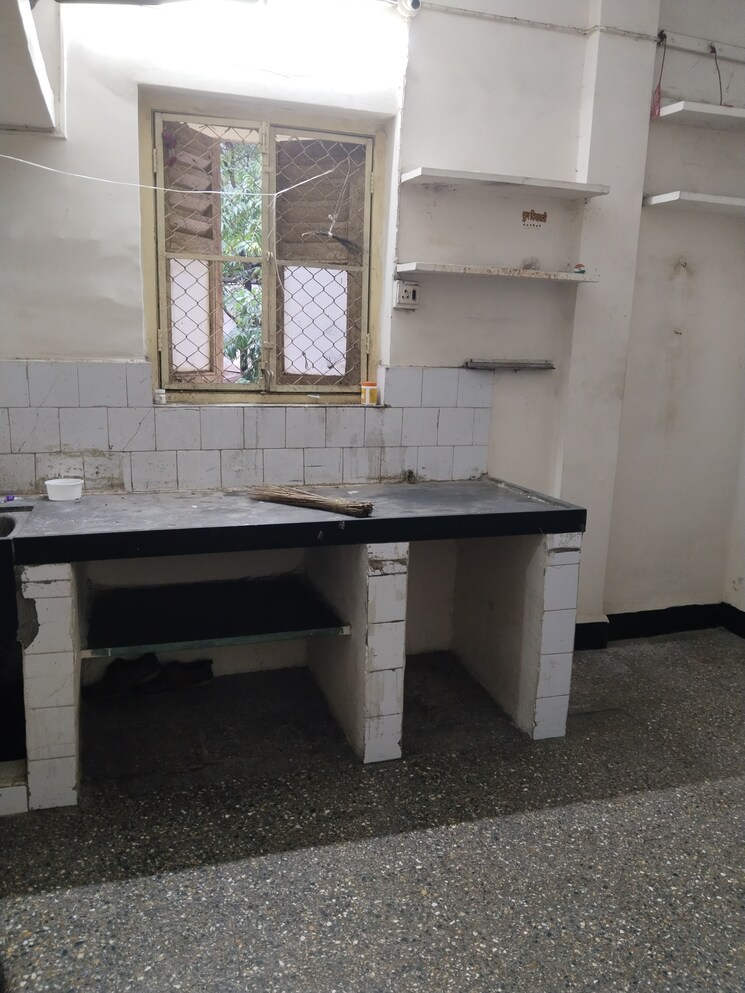 Kitchen, laxmi-niwas-naupada 1 RK 300 Sq.Ft. Apartment In Naupada Thane 8942948