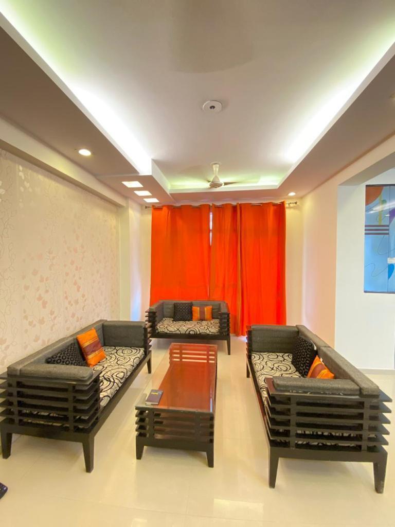 2 BHK Apartment For Rent in Prateek Wisteria