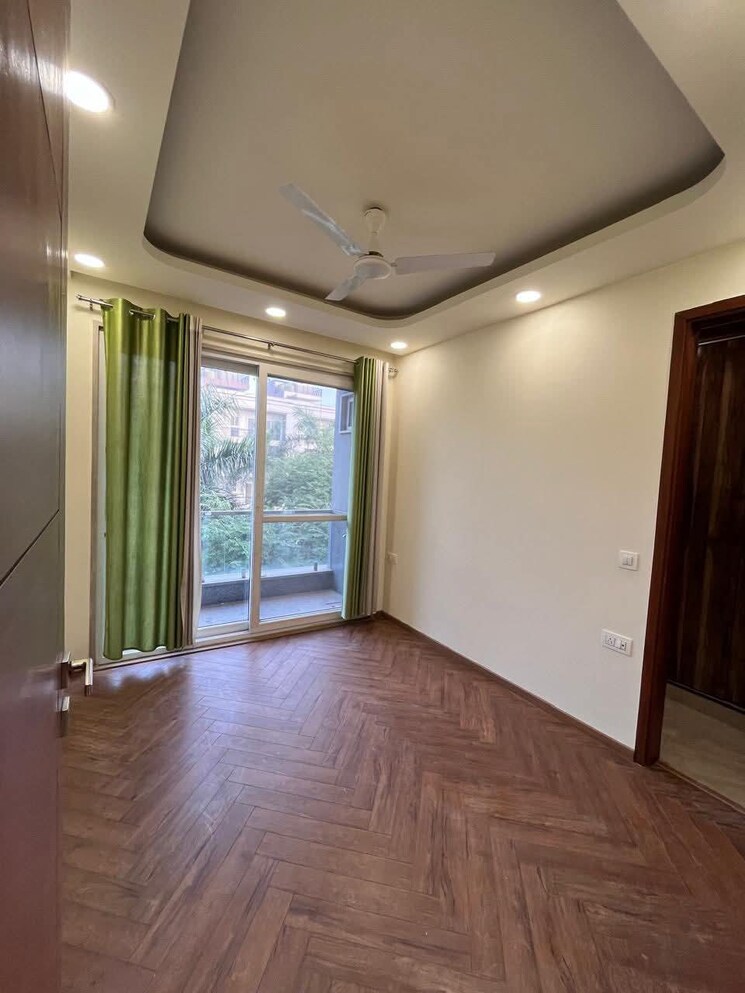 Room, himgiri-enclave 3 Bedroom 900 Sq.Ft. Builder Floor In Burari Delhi 8942966
