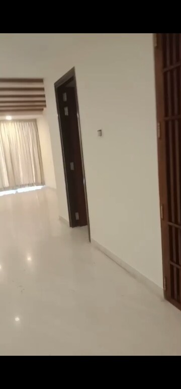 Room in 4 BHK Apartment at Tata The Promont, Hosakerehalli – for Rent