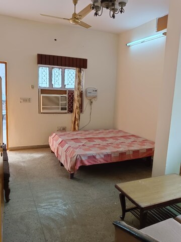 Studio Builder Floor For Rent in Lajpat Nagar 4